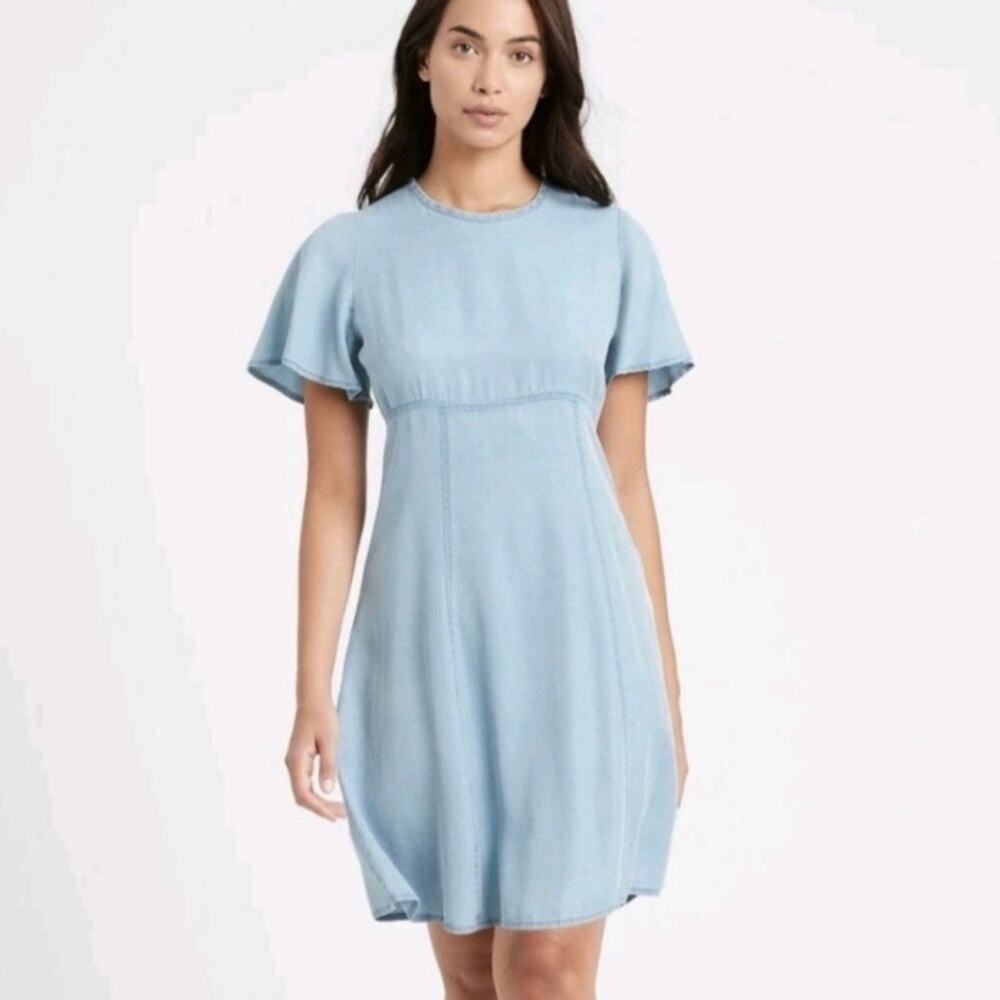 Banana Republic NWT Chambray Short Sleeve Mini Dress - size 4